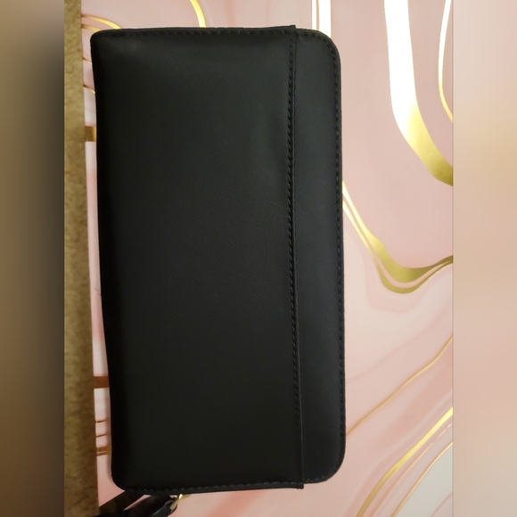 Kate Spade Wallet - Picture 2 of 4
